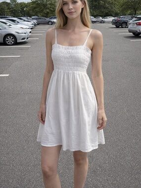 Hanro White Elastic Waistband Lined Garment